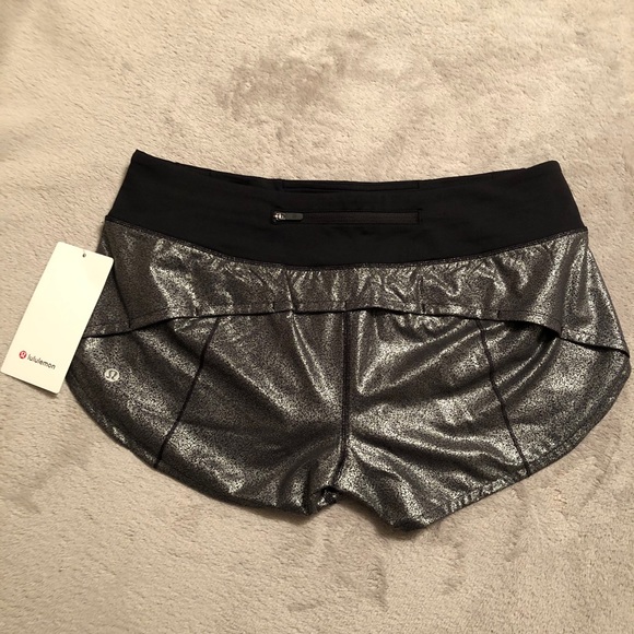 lululemon athletica Pants - Lululemon Speed Up LR Short 2.5 Lined Size 8